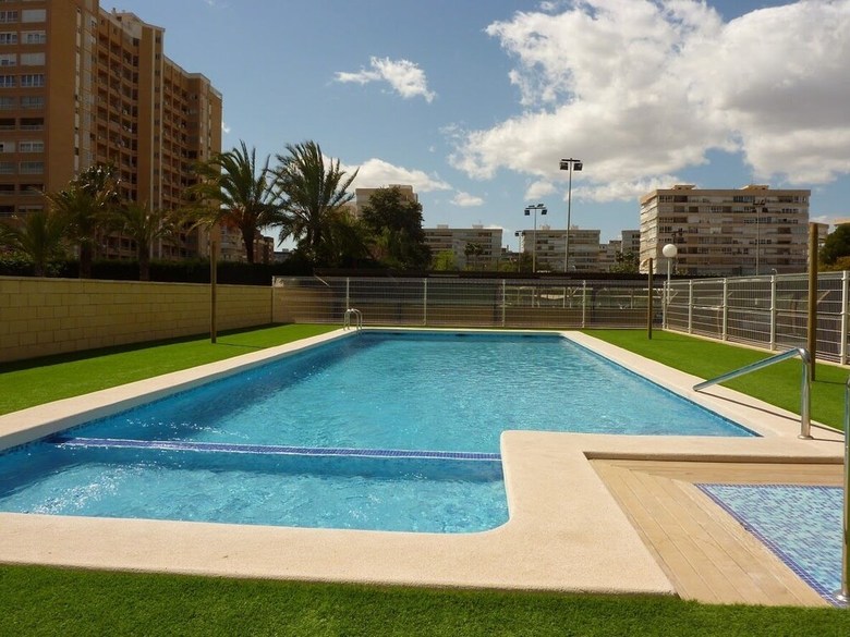 Apartamentos Alazan Tower
