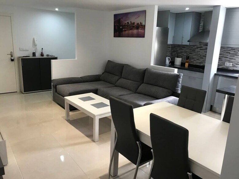 Apartamentos Bazan 708