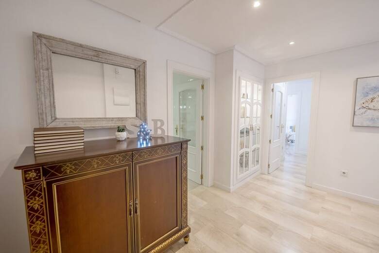 Luxury City Apartment