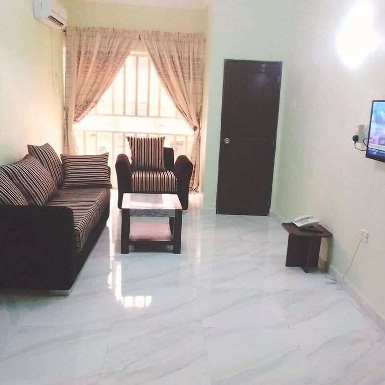 Carabana Hotel & Suites