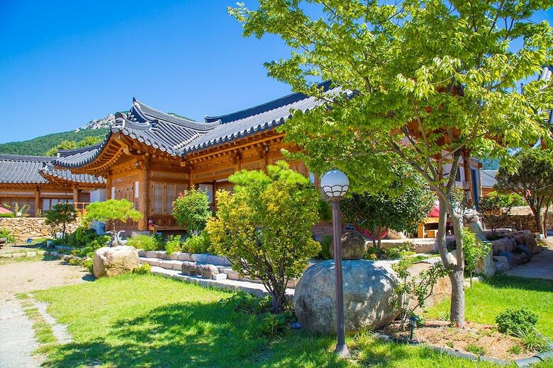 Mr.choi Hanok Pension