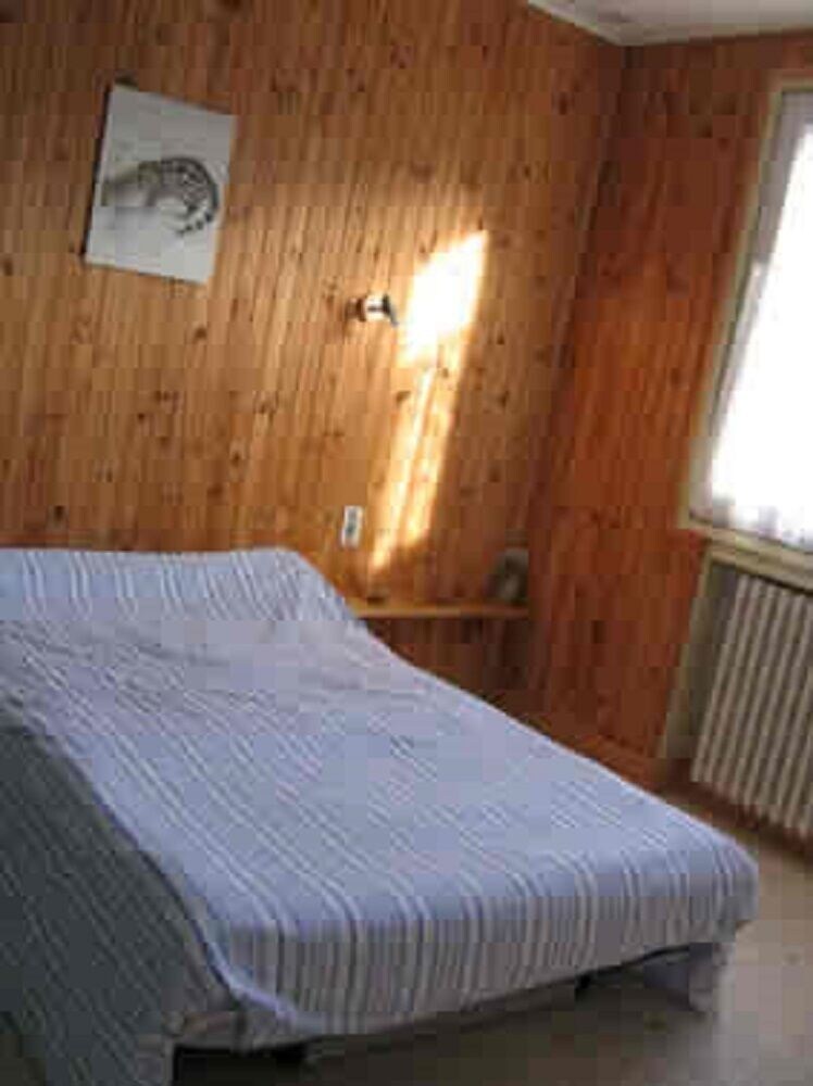 Camping De L'agly. Gites