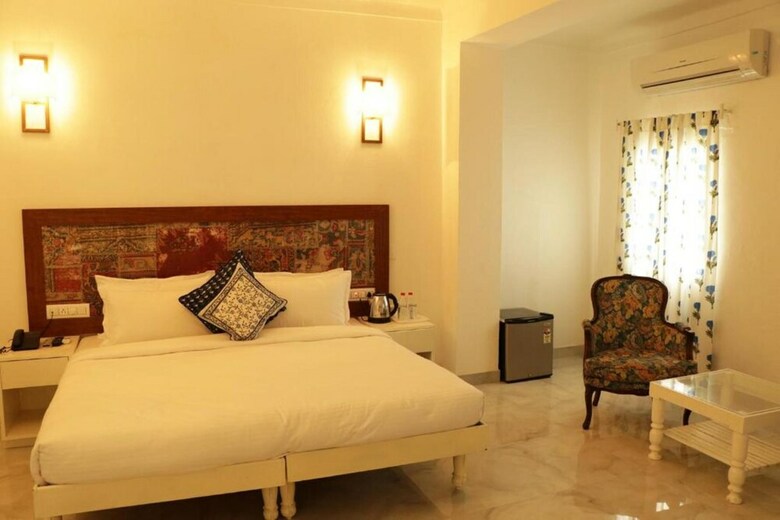 Hotel Hopp Inn Meera