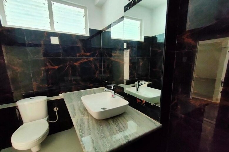 Hotel Hopp Inn Meera