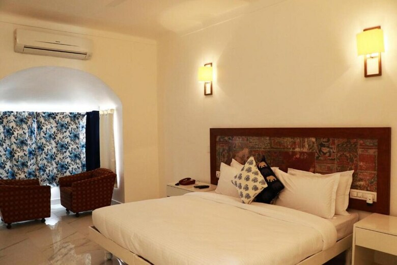 Hotel Hopp Inn Meera