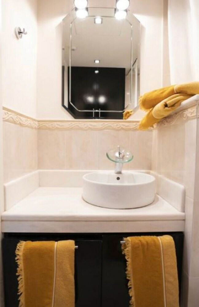 Marousi Luxury Apartment