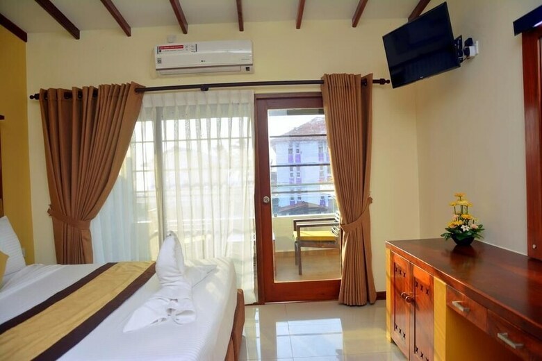 Beach Corridor Hotel & Spa