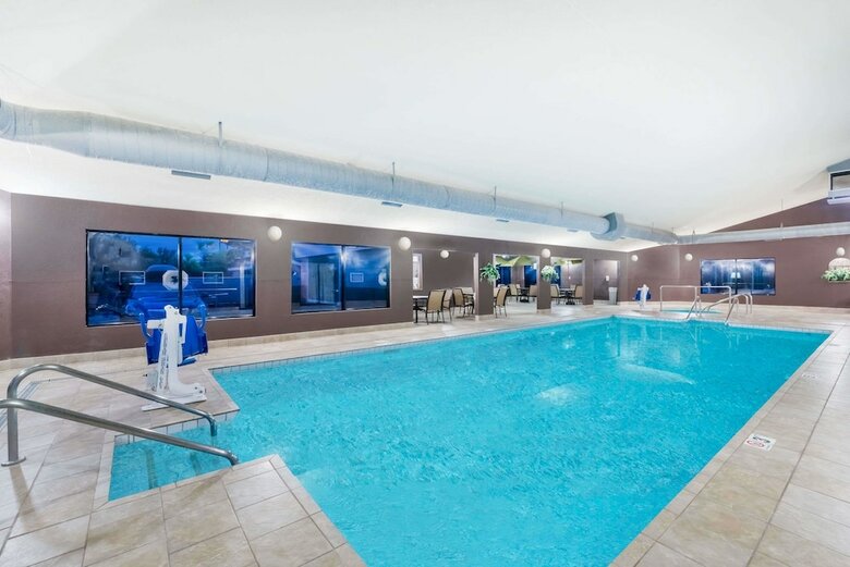 Hotel Days Inn By Wyndham Bismarck