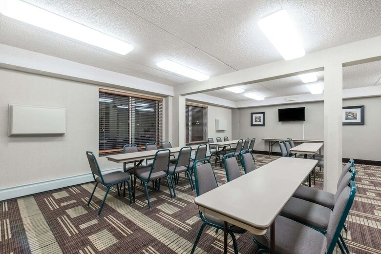 Hotel Days Inn By Wyndham Bismarck