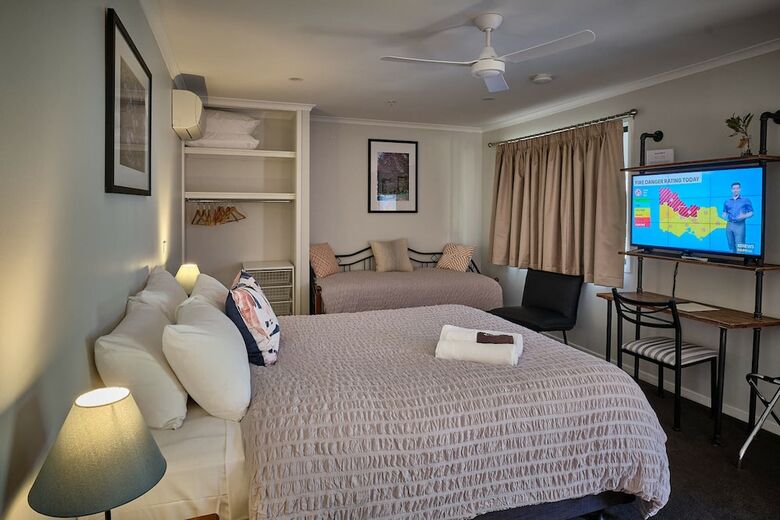 Hotel Edlin House