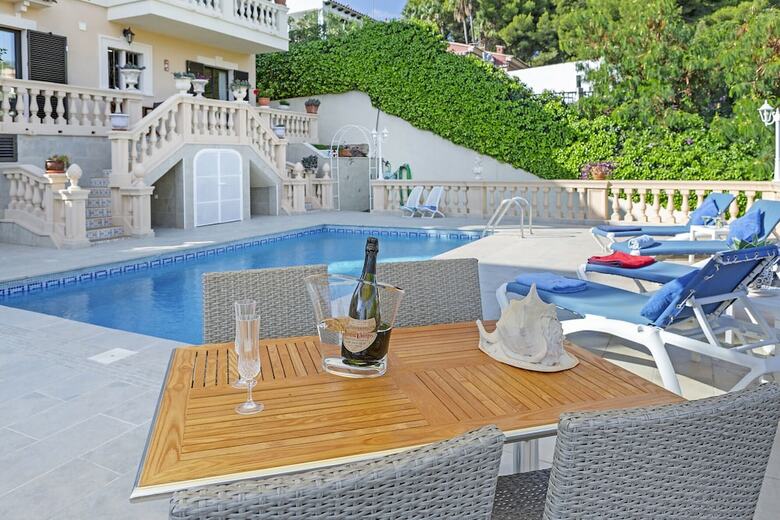 Villa Maria Portals Nous By Priority
