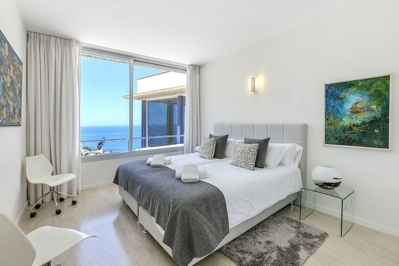 Villa Bay Blue By Priority