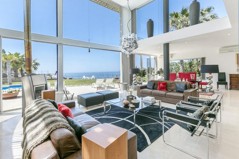 Villa Bay Blue By Priority