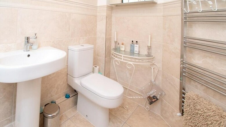Number Eleven, Beautiful 5 Star Apartment In Deganwy