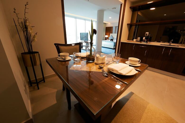 Coral Hotel & Suites By Hansa