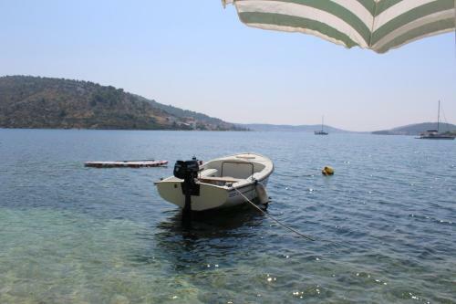 Beach Apartments Rogoznica