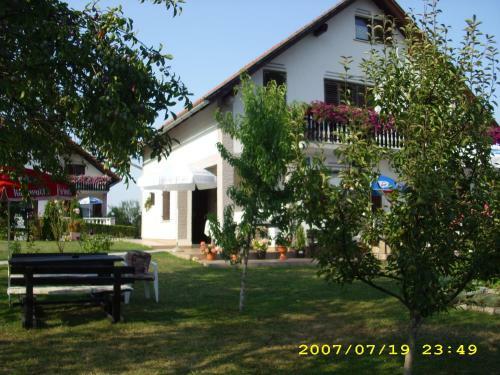 Hostal Guest House Adrijana