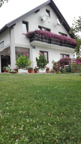 Hostal Guest House Adrijana