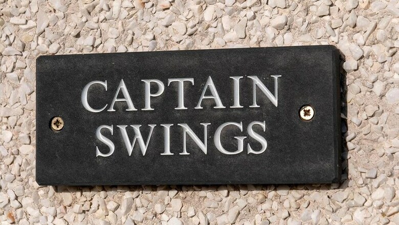 Captain Swings