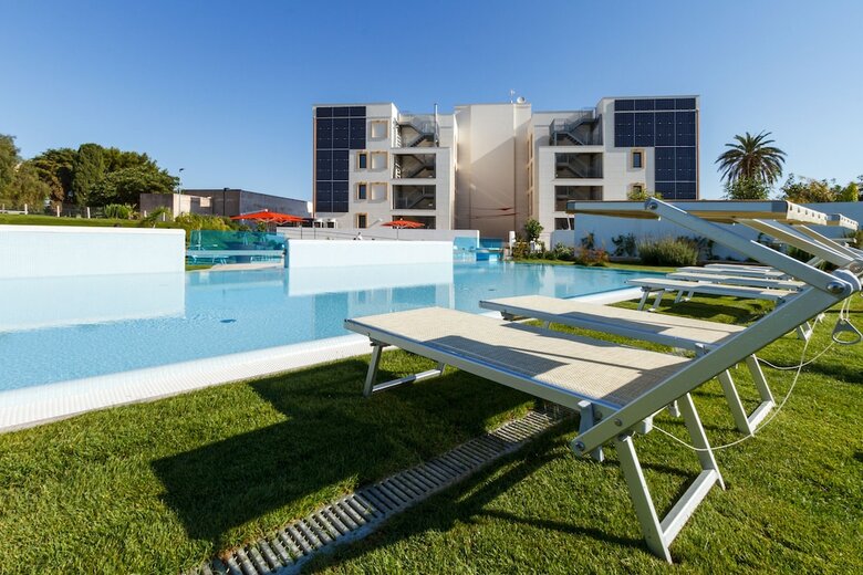 Seawater Hotel
