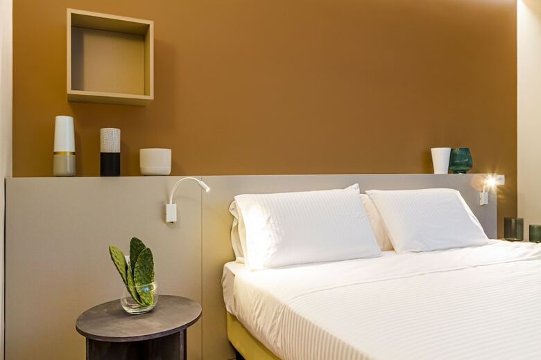 Seawater Hotel