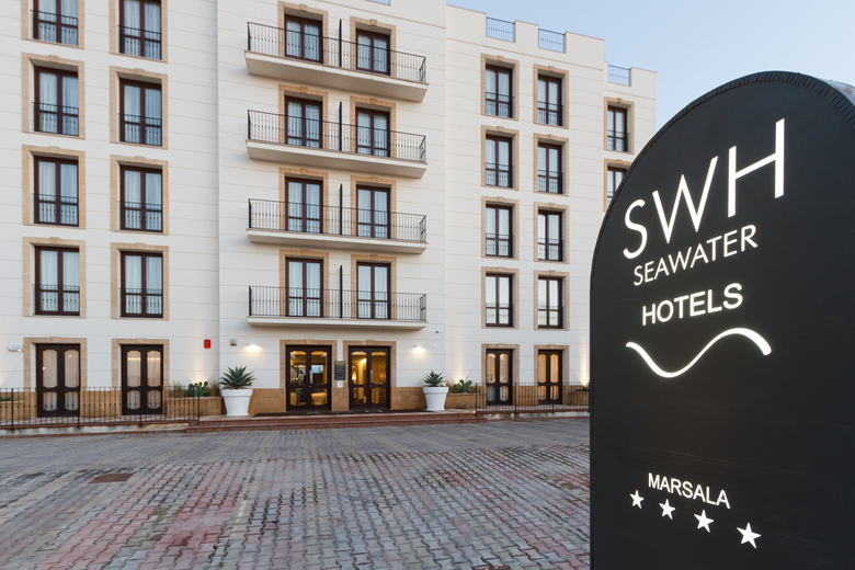 Seawater Hotel