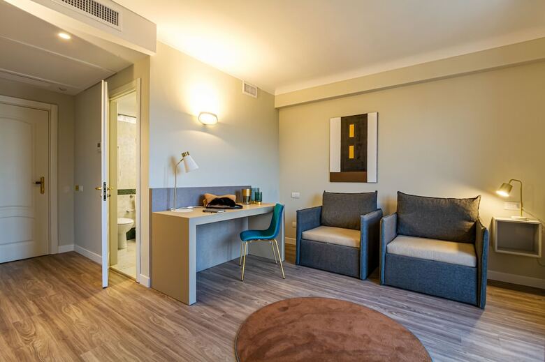 Seawater Hotel