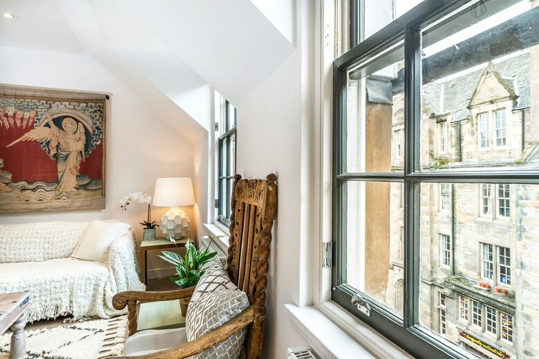 Apartamentos Our Eclectic Castle View