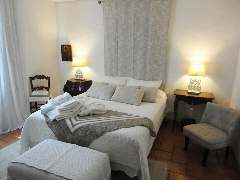 Bed & Breakfast La Chenaie de Gordes