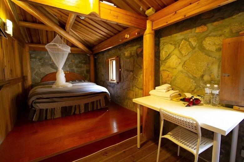Bed & Breakfast Banli Historic House