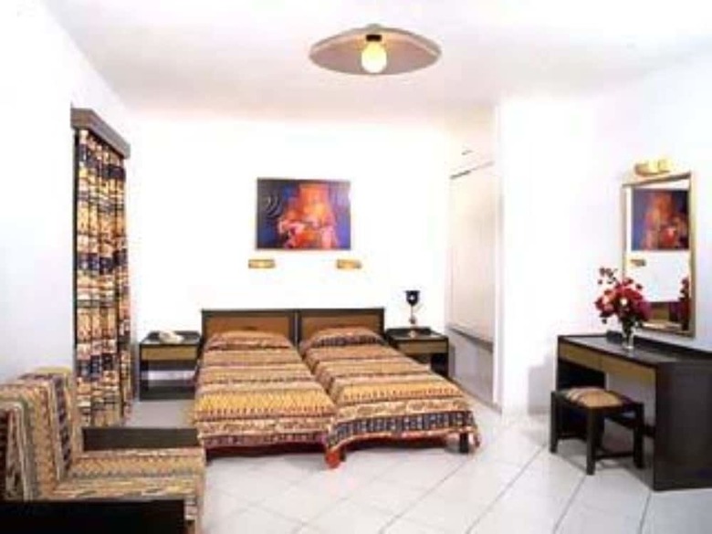 Minois Apartments - Adults Only
