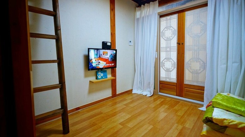 Hotel Jeonju Happy Maru Hanok