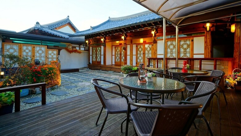 Hotel Jeonju Happy Maru Hanok