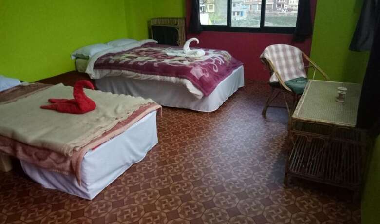 Hotel Rauti Homestay