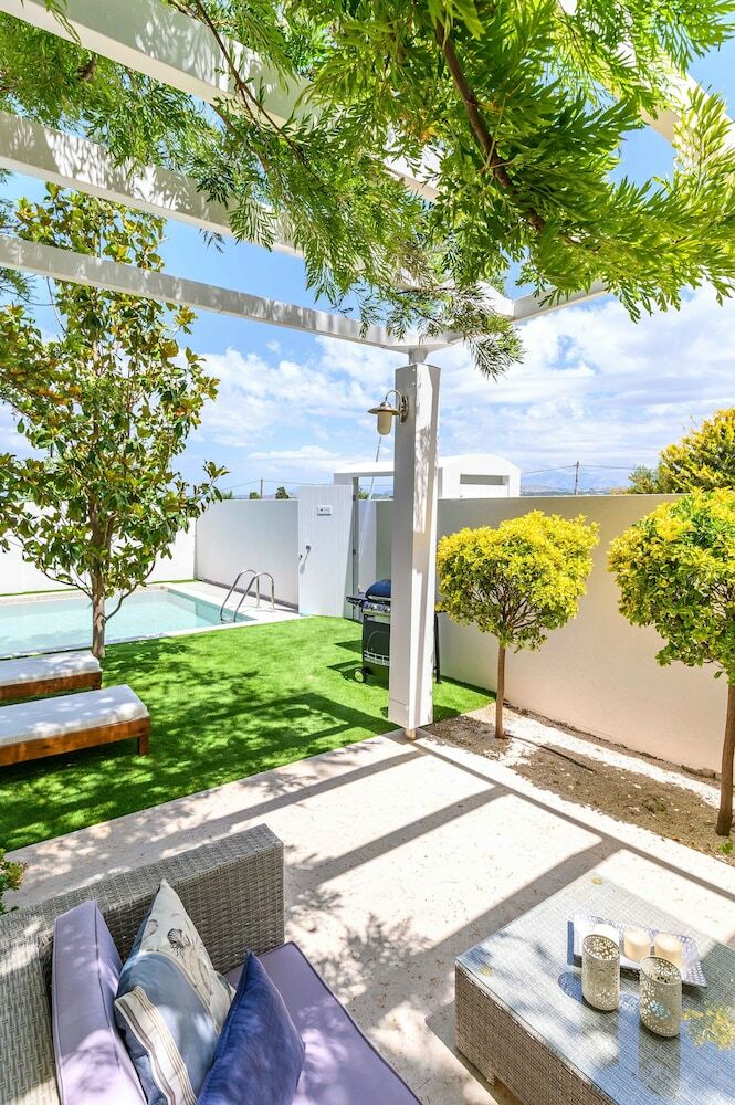Blue Harmony Luxury Villas