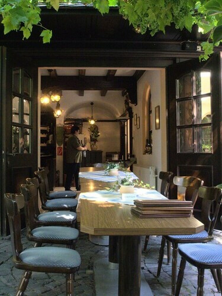 Hotel Weingut Jacob Lill Iv. Nachfolger