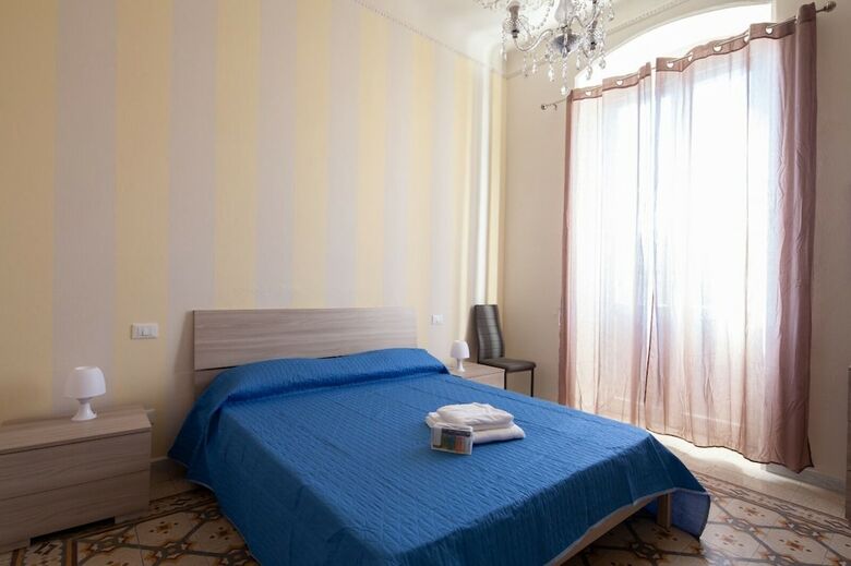Hostal Rent Rooms La Spezia