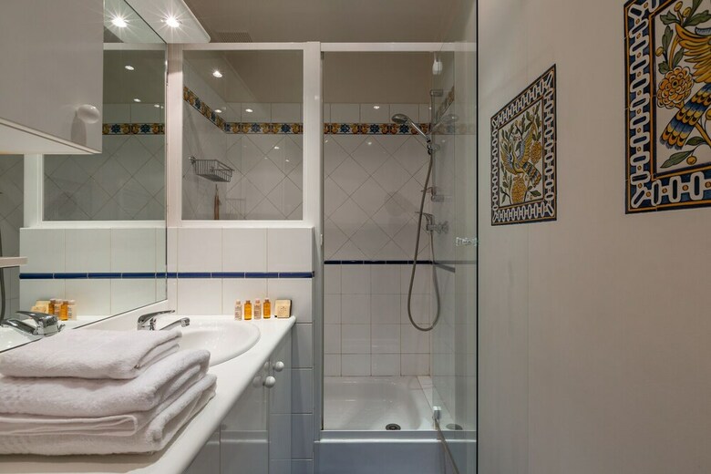 Apartamento Haussmann Style In The 15th