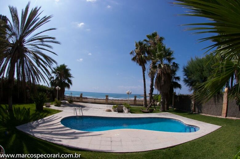 Villa Cristofar Vilanova House