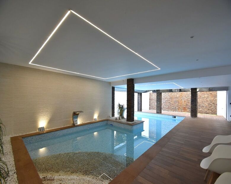 Villa Gaud� Vilanova House