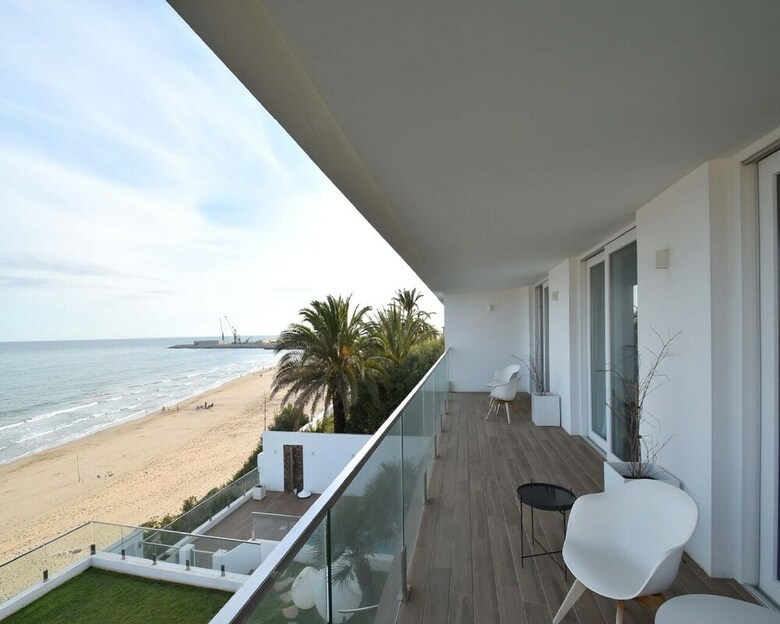 Villa Gaud� Vilanova House