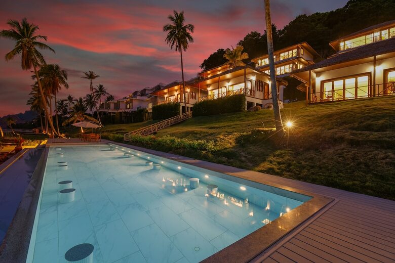 Hotel Coconut Grove Villas
