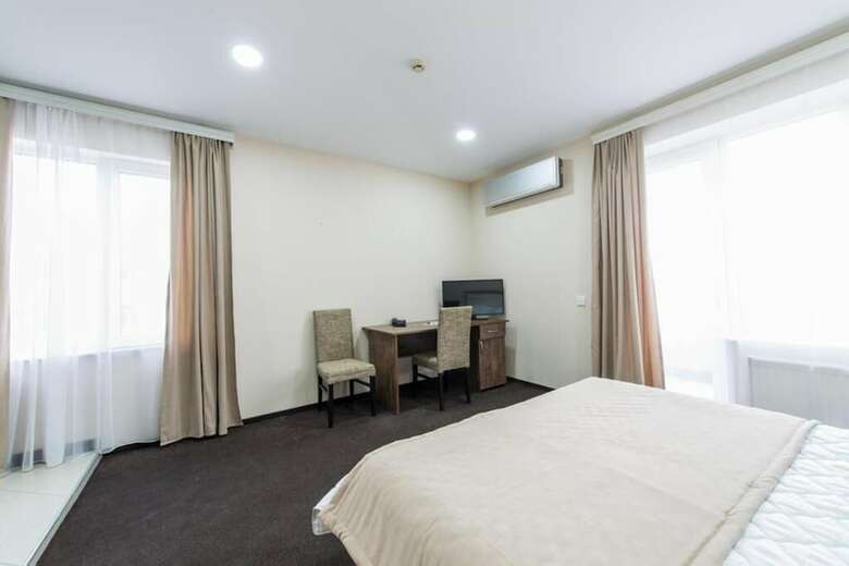 Check-in Terrace Hotel