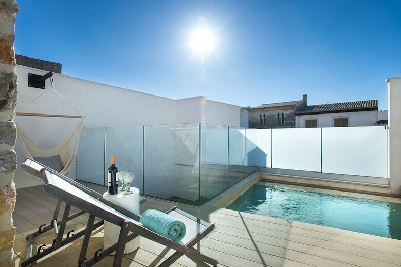 Villa Miquel