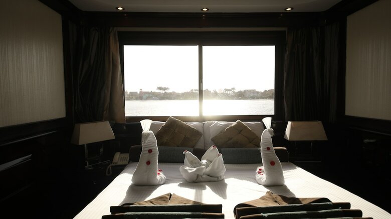 Hotel River Boat