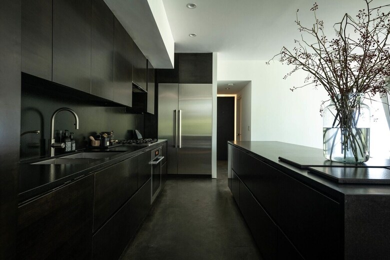 The Black House