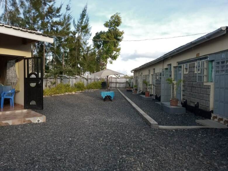 Acacia Hotel