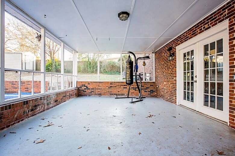 The Carteret Guest House