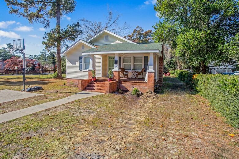 The Broadfoot Bungalow