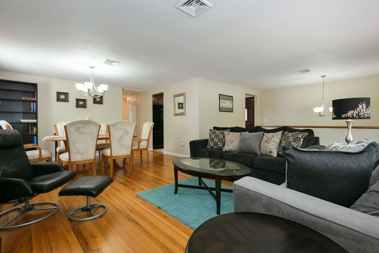 The Villa Falls Guest House
